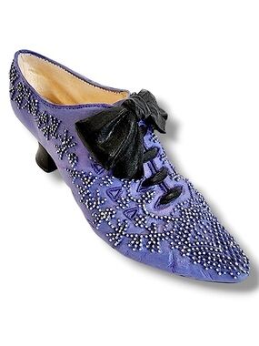 Just The Right Shoe French Velvet Victorian Vintage Mini High Heel Retired 2001